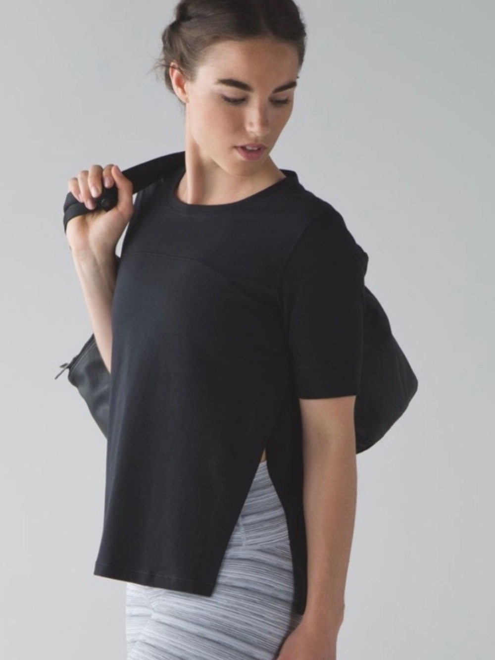 Lululemon Dash To Class Short Sleeve Shirt Black 6 W3ME3S